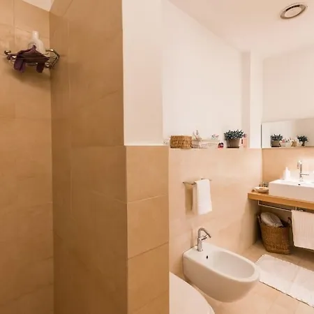 New Cosy Near To Petruzzelli Theatre Bari